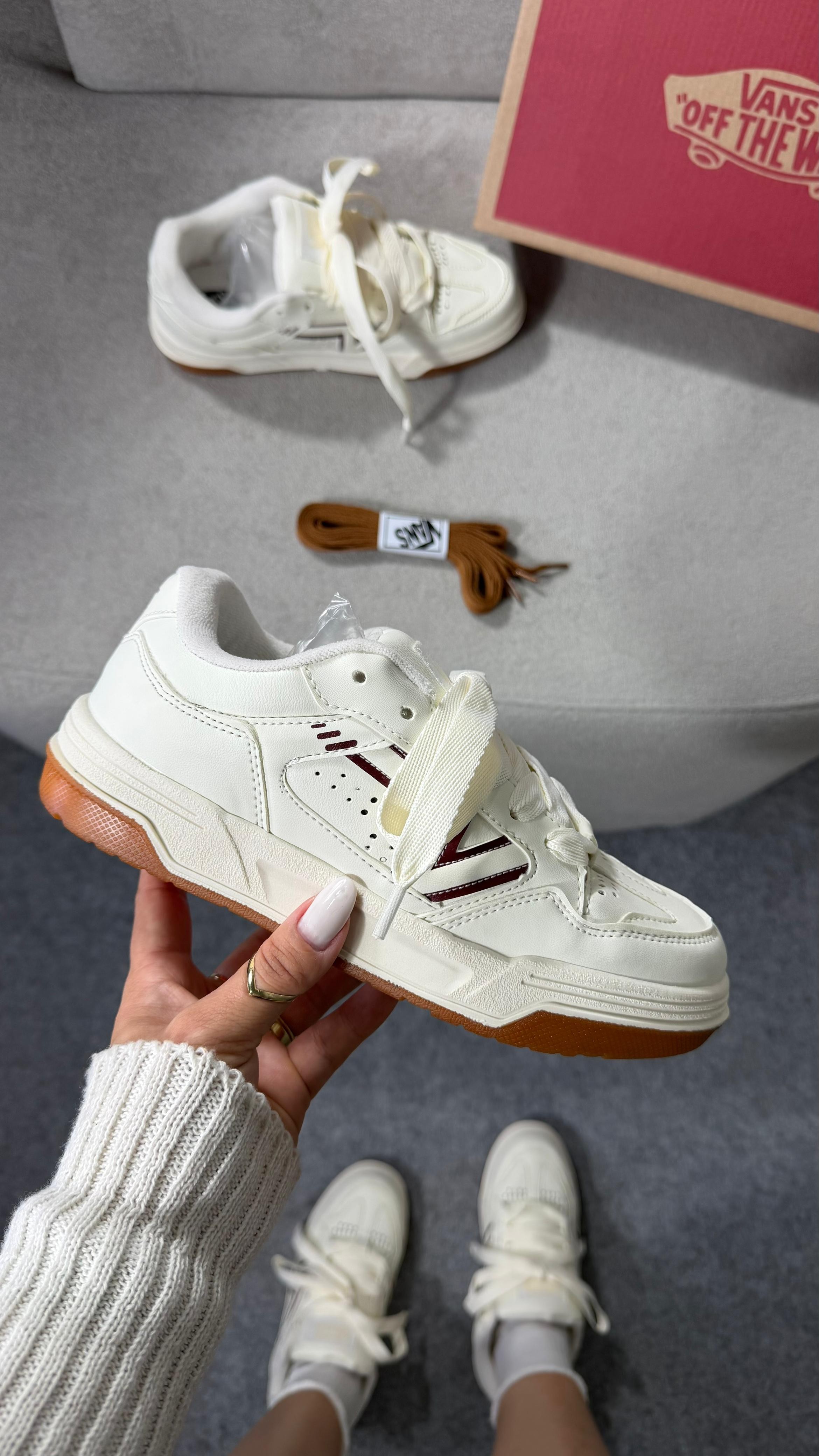 Off White